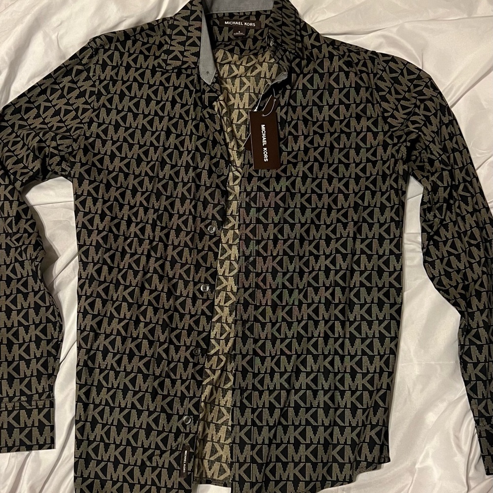 Michael Kors Black / Tan Button Down All Over Logo Men’s S Slim Fit NWT $128.00 - Picture 5 of 10